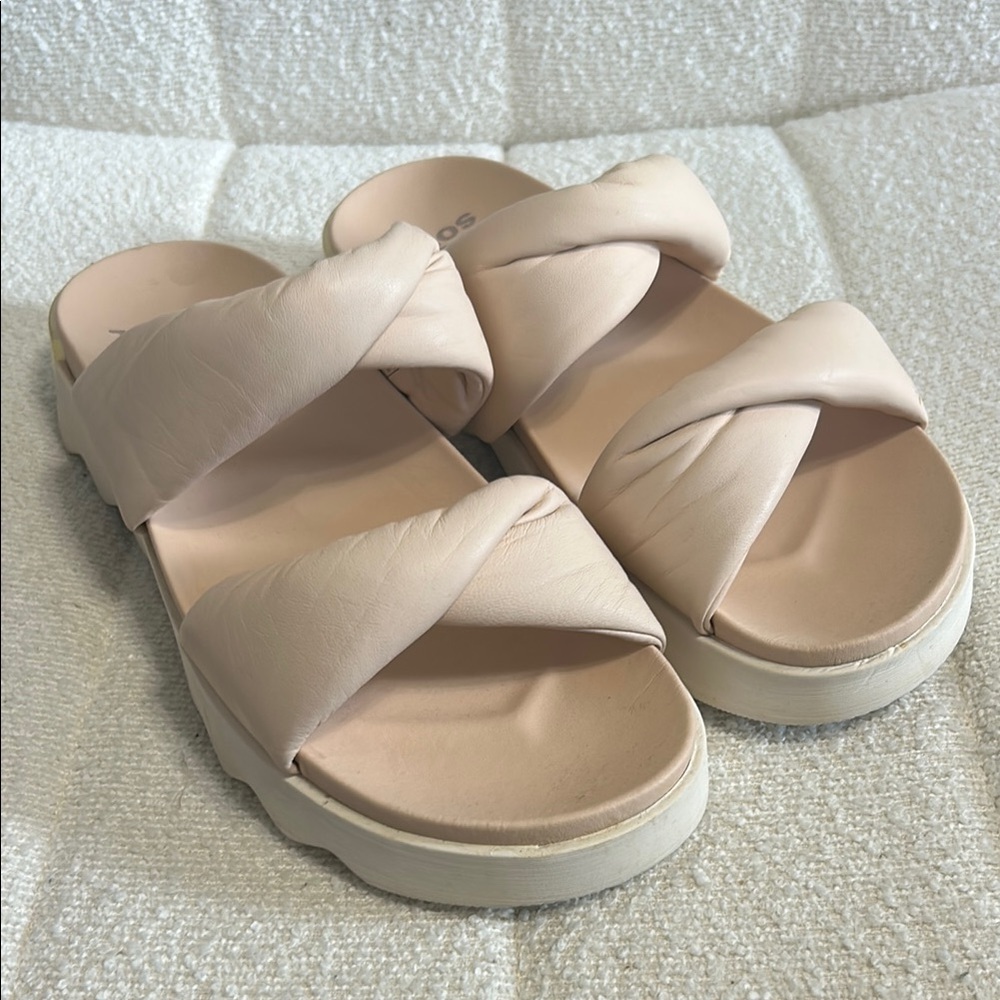 Sorel Women's Light Pink Twist Sandals